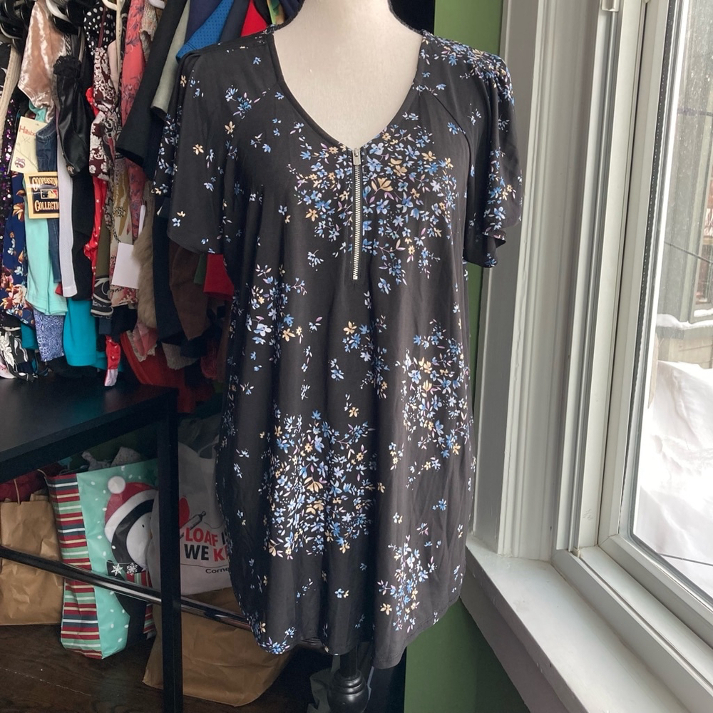 Women's Unbranded Floral Print Top, Size XL, Black and Blue